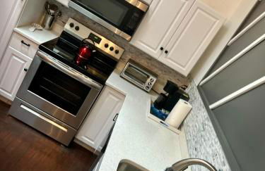 Renovated Peaceful Luxury Walk to Mall Park Publix - Photo 5