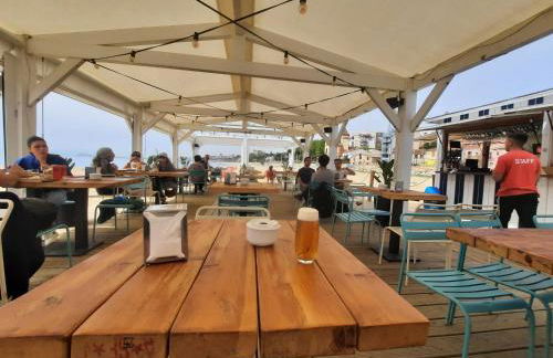 Apartment with pool near the beach and Barcelona by train - Photo 23