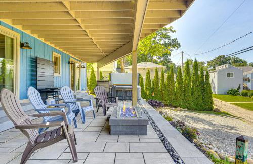 Swim & Fish! Lakefront Clarklake Apt w/ Hot Tub - Foto 1