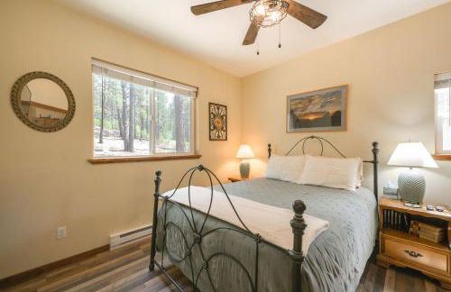 Cabin at the Little Ranch with Hiking On-Site! - Foto 11