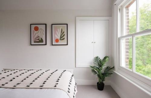 Contemporary 2 Bed Loft Honor Oak, London Apt - Photo 30