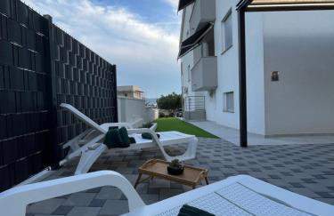 Four Stars Apartments - Foto 41