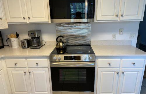 Waterfront Newly Renovated and Decorated 3brs home - Foto 38