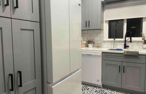 Huge Updated Spanish Apt - Steps to Beach & Bay! - Foto 11