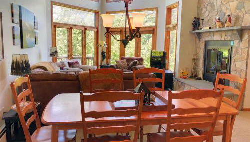 C6 Beautiful views from this Crawford Ridge Townhome a short walk from the slopes - Foto 5