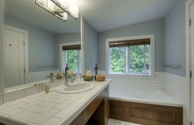 Qualicum Landing - Photo 31