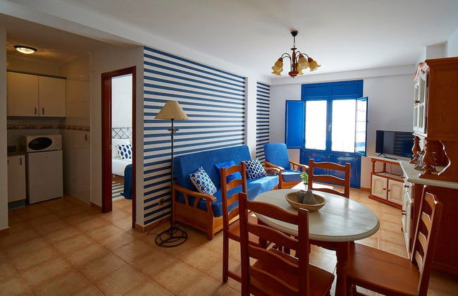 Apartamentos Entrecalles - Photo 14