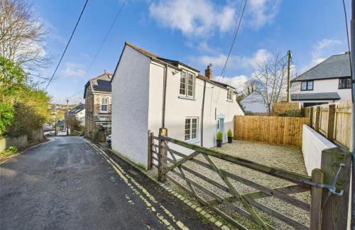 North Cornwall 2-Bed Detached Period Cottage With Parking - Foto 5