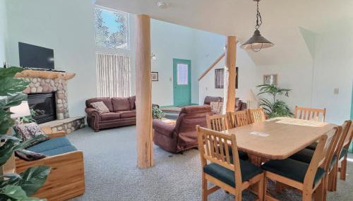 2 Bed Cabin Fireplace Lodgepole Pines - Foto 4