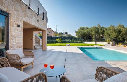 Modern Villa Ava with outdoor pool in Tar - Foto 16