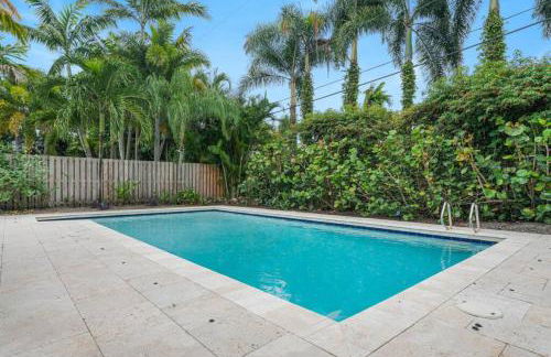 Modern 4BR Villa with Pool - Outdoor amenities - WFH - Foto 38