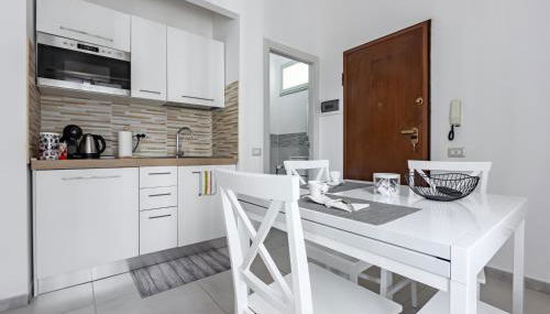 GuestHost - Comfy Apartment close to the Station with Courtyard - Foto 2