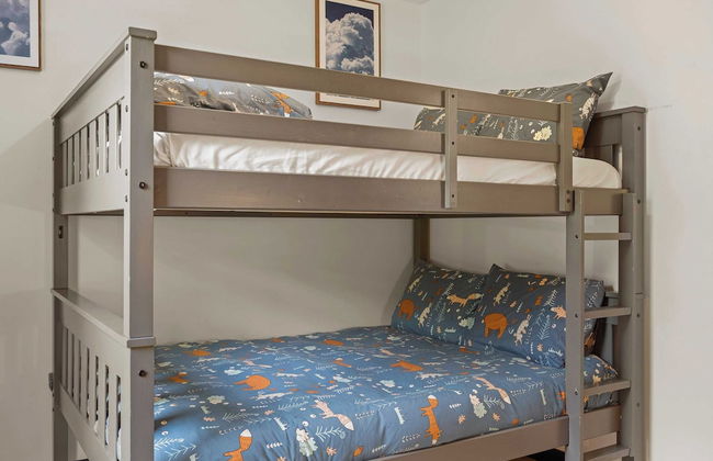 For Lake Sake by Avantstay Lakefront + Hot Tub + View - Photo 49