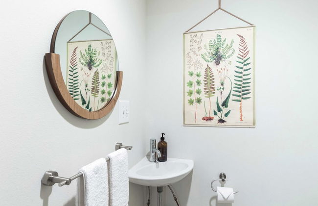 Windswept by Avantstay Water Views, Covered Deck, Walk to the Beach - Photo 33