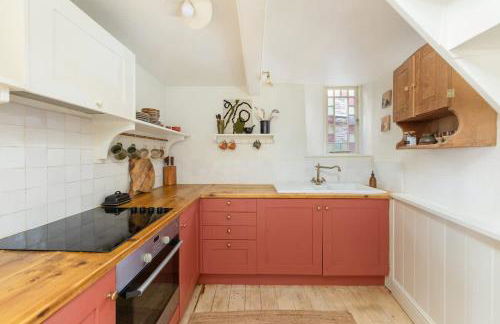 The Nook - Stylish Homestay - Heart of Frome - Photo 3