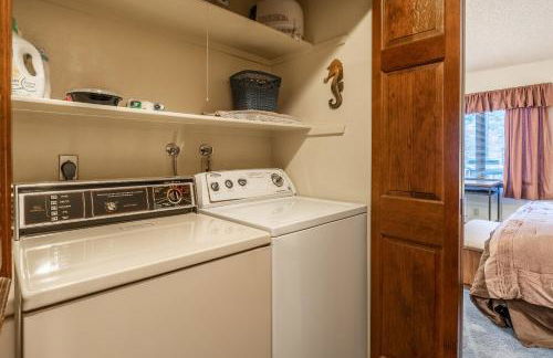 Spacious Winterset 26 2 Bedrm Plus Loft 3 Full Bathrm Townhome Sleeps 8 Steps to Free Town Shuttle - Foto 25