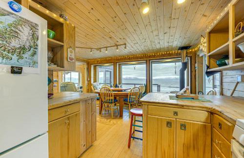 Deck and Panoramic Views Bayfront House in Homer! - Foto 14