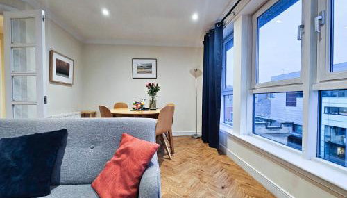 Edinburgh Central 2-bedroom Apartment with Free Parking and Stunning Views - Foto 4