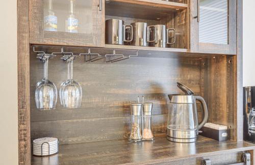 Beautiful Lake Sinclair Retreat with Dock and Deck! - Foto 9