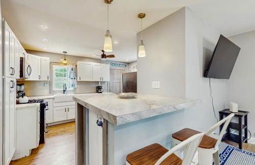 2 Mi to Beach! Hot Tub Haven in Michigan City - Foto 10