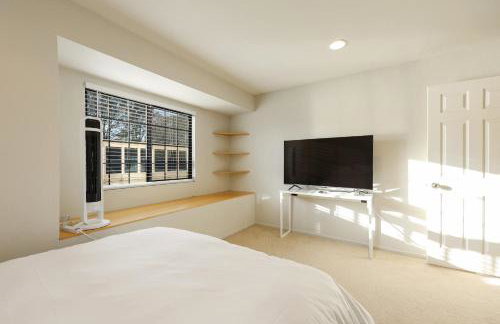 Hilltop Escape in Carmel Valley - Photo 21