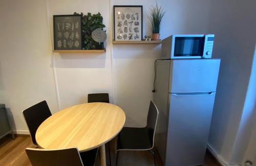 012 CHIC & COSY F2 34m2 HYPERCENTRE WIFI SMART TV NETFLIX - Foto 14