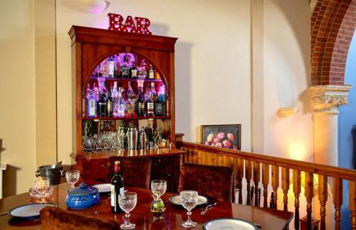 Seaside Chapel Retreat - 3-Bed Church Conversion - Snug Cinema & Free Parking - Foto 16