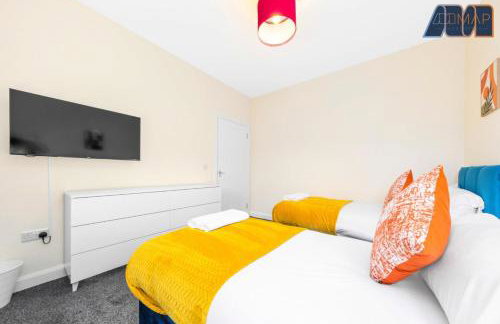 4 Bed Flat With Parking Sleeps 8 in Fife - Foto 25