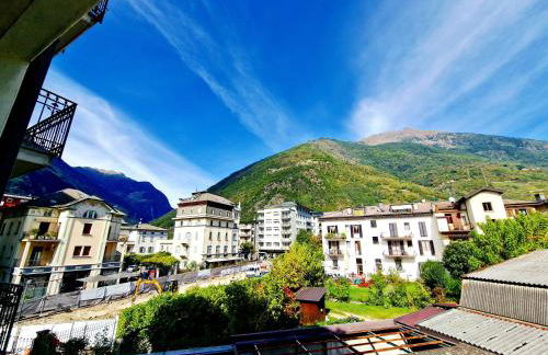 Bernina Stop & Go apartment - 30 steps to the red train - Foto 5