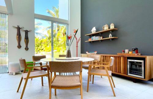 Casa de Praia em Interlagos - 4 suítes a poucos metros do mar - Foto 13