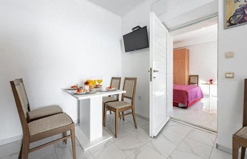 Pet Friendly Apartment In Dubravica - Foto 5