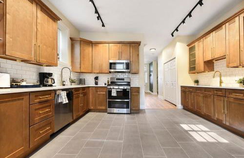 Pet Friendly 6 Bedroom Free Parking plus 5 Min From Bakery Sq - Foto 22