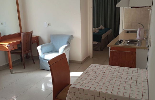 Bristol Sea View Apartments - Photo 26