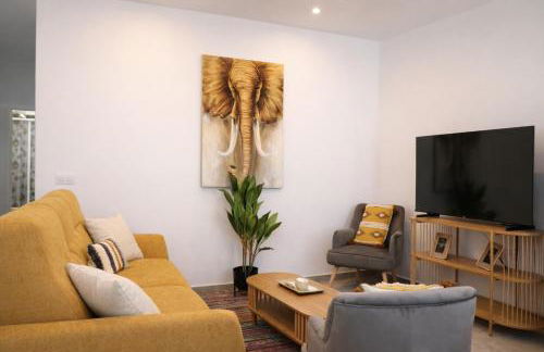 Chalet con piscina en Naveros - Foto 35