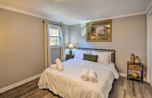 Private Yard and Fire Pit Commerce Home! - Foto 11