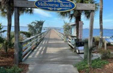 Melbourne Beach 4/3 Home steps to Beach w/Jacuzzi - Foto 22