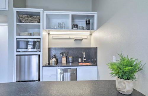 Bright San Marcos Apartment with Ideal Location - Photo 9