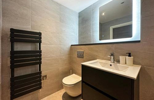 2 Bedroomed apt by Sefton Park and Spire Hospital - Foto 3