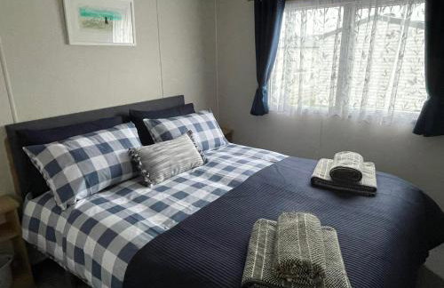 Golden Dunes Retreat, Dog-Friendly Stay at Par Sands Holiday Park, Cornwall - Photo 6