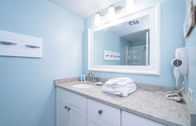 Edgewater Oasis Gorgeous Resort Condo on Beach! - Foto 15