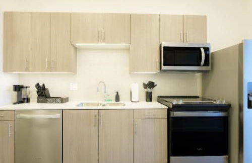 Above The Roots - Elegant and Bright Studio Stay - Foto 12