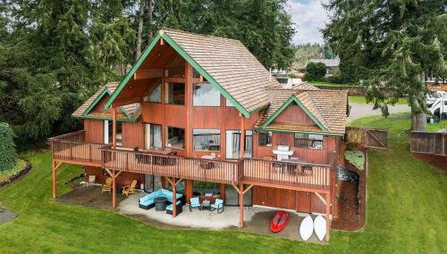 Beautiful Private Lake Lodge with Private Dock and Mountain Views - Foto 5