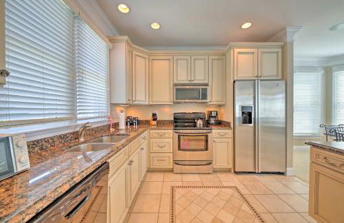 Manteo Waterfront Resort Home with 30-Ft Dock! - Foto 9