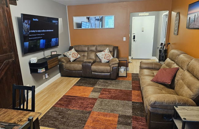 Perfect DTWN Condo with King beds - Foto 61