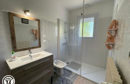 Maison rénovée avec grand jardin, proche des Sables-d'Olonne, 4 chambres, terrasse et Wifi - FR-1-426-187 - Foto 15