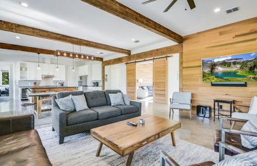 Large Luxury Blanco Riverfront Home with Pool - Foto 14