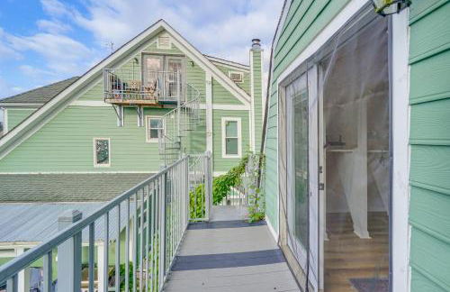 Epic Brunswick Apartment with Deck! - Foto 17