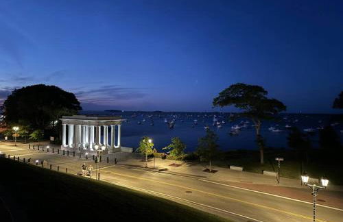 Upscale Industrial Penthouse - Foto 37