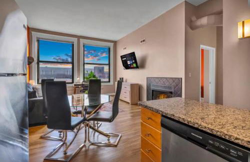 1Br in Heart of Downtown, Sauna, Prime Location - Photo 15