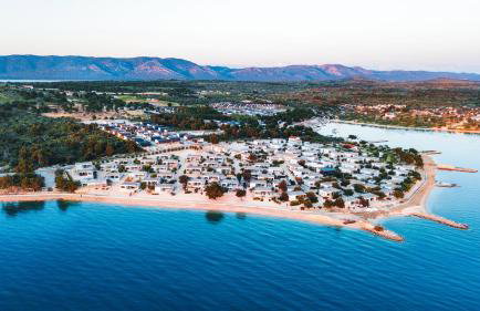 BUQEZ VILA HAJDA 16 - second row direct on the beach - Foto 13